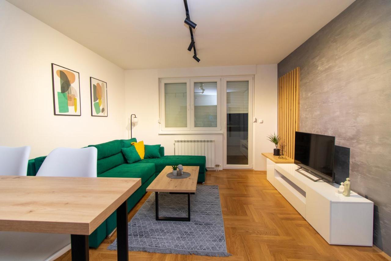 M&A Apartment-Easy Airport Lukavica Dış mekan fotoğraf